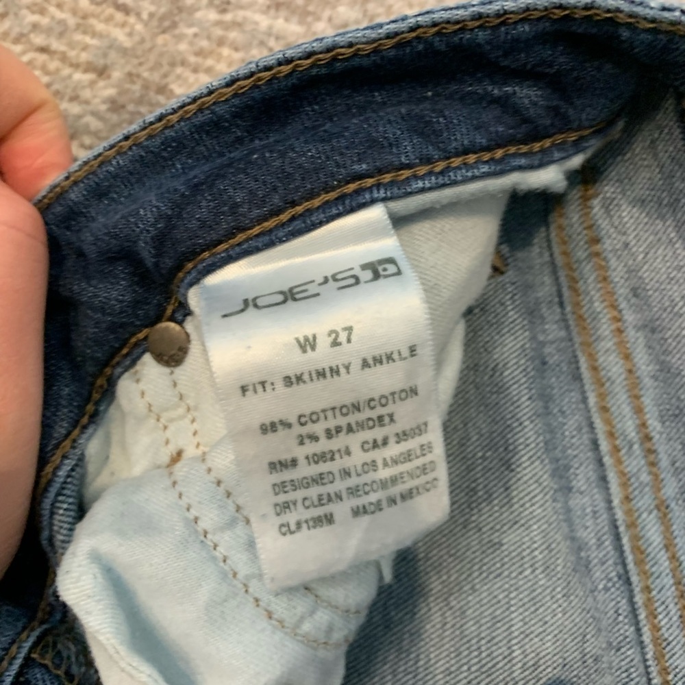Joe’s Ripped Jeans - Picture 4 of 5